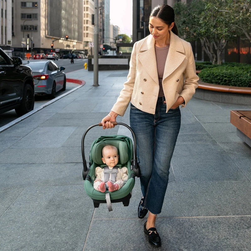 UPPAbaby Aria Lightweight Infant Car Seat 6 UPPAbaby Aria Lightweight Infant Car Seat - Image 4