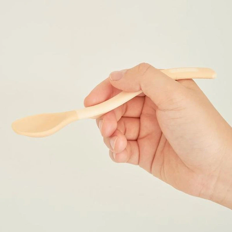 Moyuum Curved Baby Food Spoon 2p Set 5 Moyuum Curved Baby Food Spoon 2p Set - Image 3