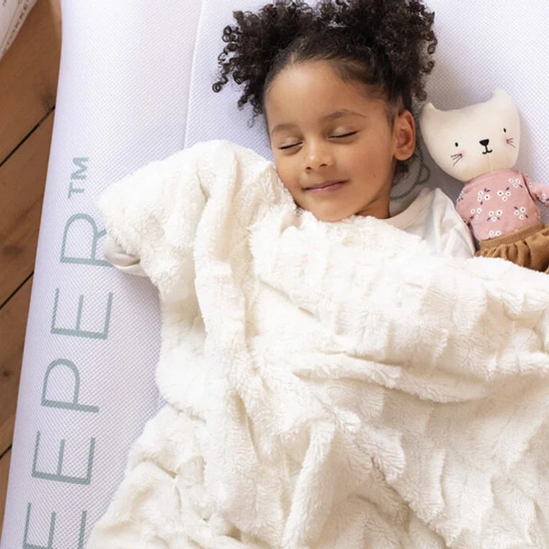 JetKids By Stokke CloudSleeper Inflatable Kids Bed 4 JetKids By Stokke CloudSleeper Inflatable Kids Bed - Image 2