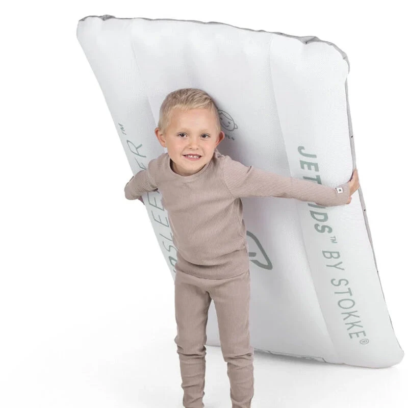 JetKids By Stokke CloudSleeper Inflatable Kids Bed 8 JetKids By Stokke CloudSleeper Inflatable Kids Bed - Image 6