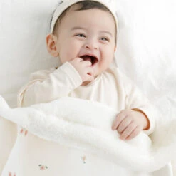Bebenuvo Cloud Fur Snow Blanket-Crayon Bear -Baby Products Store CloudSnowBlanket 01 c44cdca7 fee0 4636 b85e 33d9dc771e3b