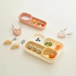 Moyuum Silicone Self-Feeding Heart Spoon & Fork Set -Baby Products Store MoyuumSiliconeHeartSpoonForkSet 03