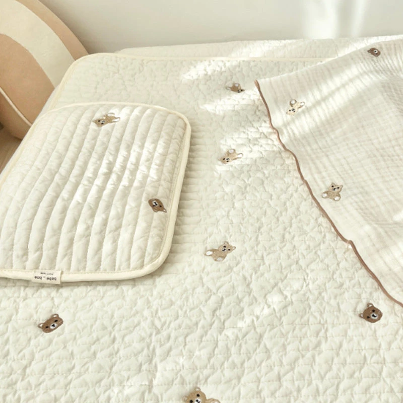 Hwaeum Bebe Newborn Double-Sided Cooling Bed Pad 7 Hwaeum Bebe Newborn Double-Sided Cooling Bed Pad - Image 5