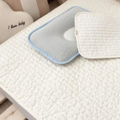 Hwaeum Bebe Newborn Double-Sided Cooling Bed Pad 14 Hwaeum Bebe Newborn Double-Sided Cooling Bed Pad -Baby Products Store NewbornDouble SidedCoolingBedPad 06