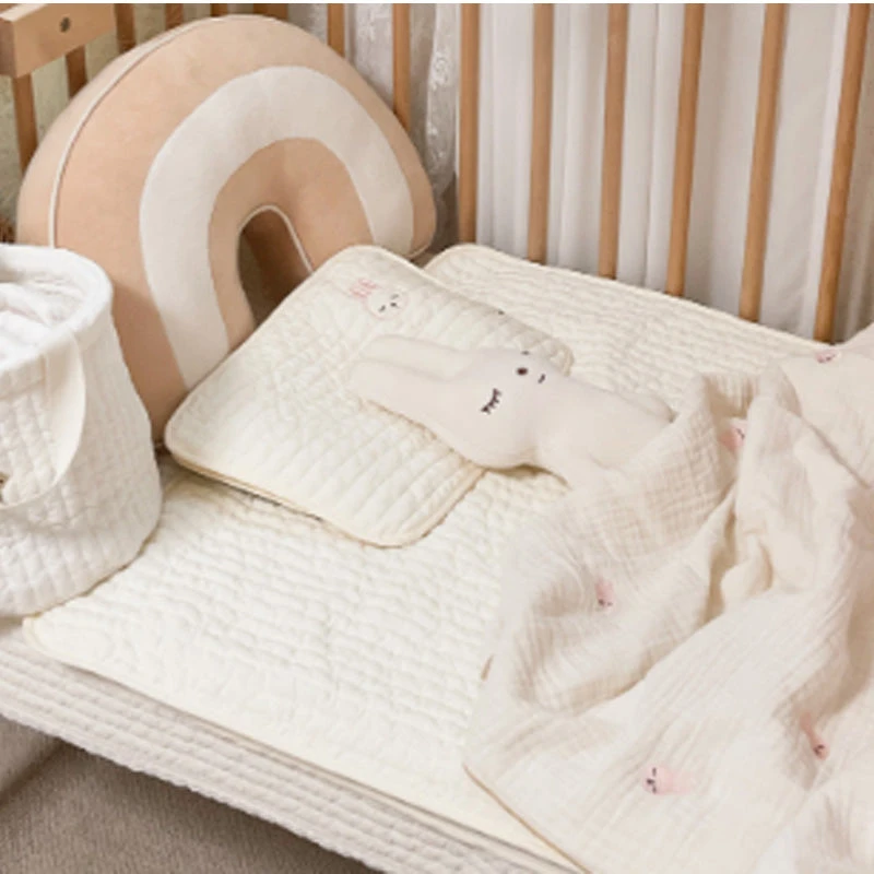 Hwaeum Bebe Newborn Double-Sided Cooling Bed Pad 10 Hwaeum Bebe Newborn Double-Sided Cooling Bed Pad - Image 8