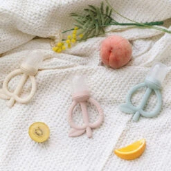 Moyuum Platinum Silicone Apple Baby Teether & Fruit Feeder -Baby Products Store PlatinumSiliconeAppleBabyTeether FruitNetSet 02