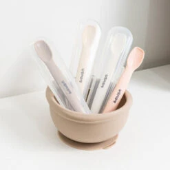 UBMOM Silicone Baby Spoon With Case -Baby Products Store SiliconeBabySpoonwithCase 03