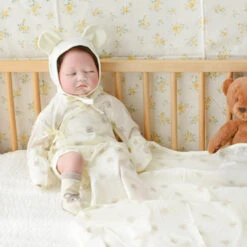 BABY & I Summer Soft Newborn Gift Set (Kimono Bodysuit+Baby Gloves+Swaddle) 24 BABY & I Summer Soft Newborn Gift Set (Kimono Bodysuit+Baby Gloves+Swaddle) -Baby Products Store SummerNewbornGiftSet 08