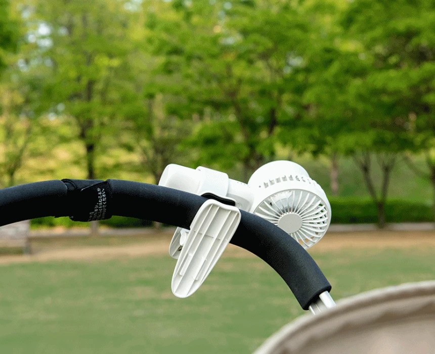 GGUMBI Mini Ice Cooling Fan With 4000mAh Power Bank 11 GGUMBI Mini Ice Cooling Fan With 4000mAh Power Bank - Image 9